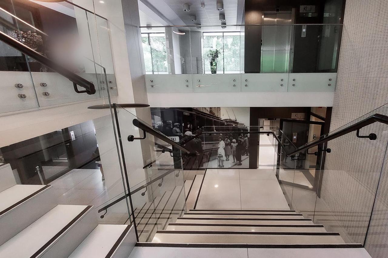Lumina Apartments Near Warsaw Uprising Museum Экстерьер фото