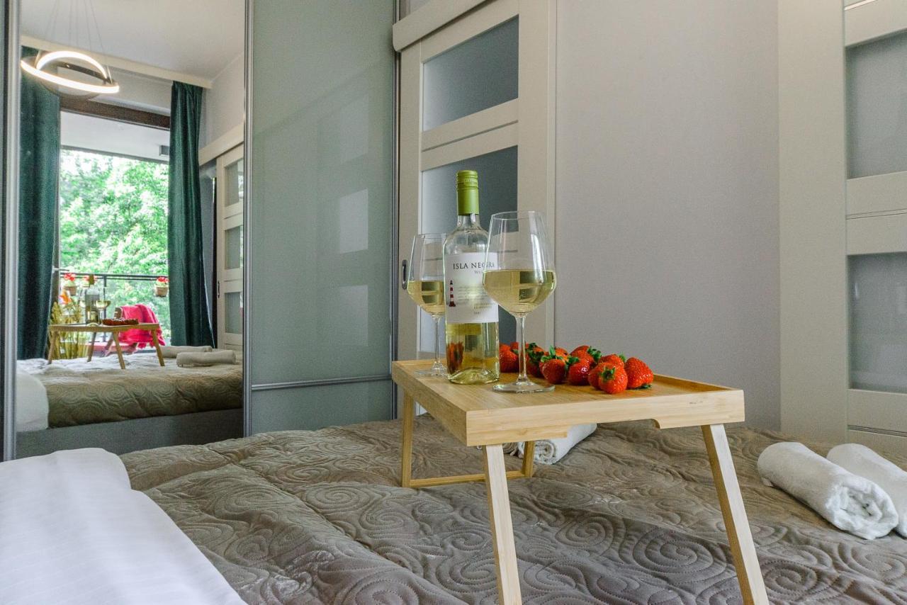 Lumina Apartments Near Warsaw Uprising Museum Экстерьер фото